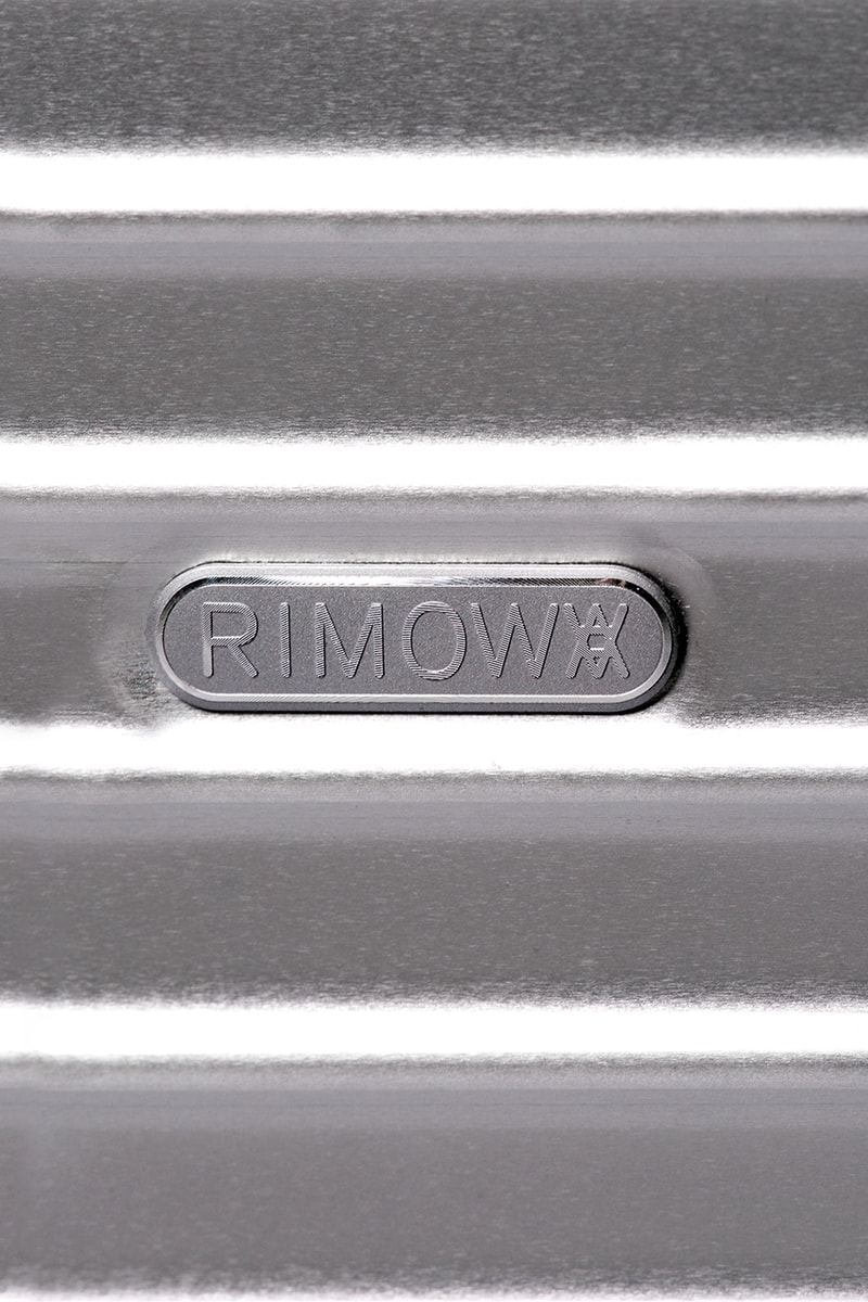 Daniel Arsham 攜手 RIMOWA 創作復古行李箱雕塑作品