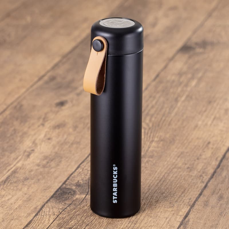 Starbucks 推出全新經典酷黑系列隨行杯