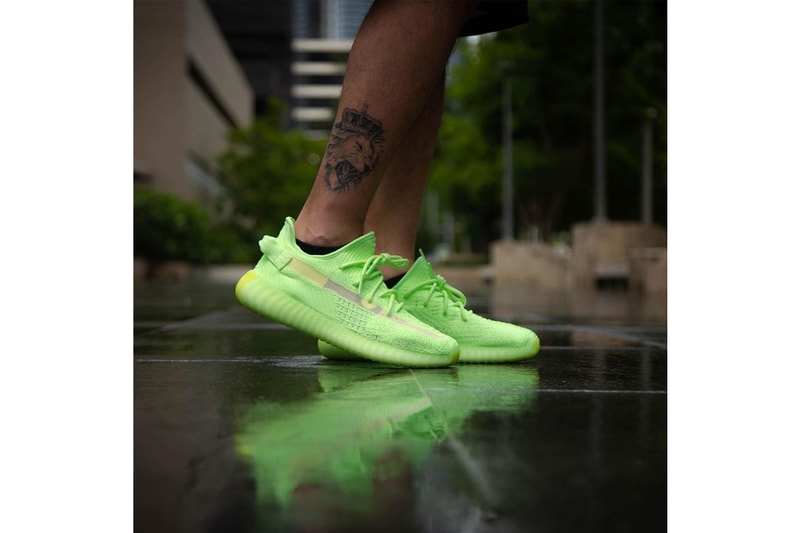 YEEZY BOOST 350 V2 全新「Glow In The Dark」配色上腳預覽