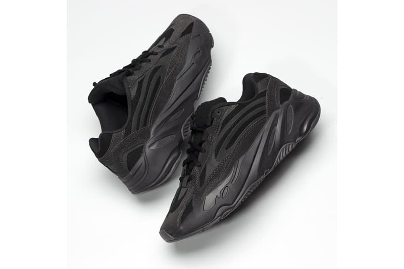 搶先預覽 YEEZY BOOST 700 V2 全新配色「Vanta」