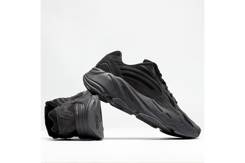 搶先預覽 YEEZY BOOST 700 V2 全新配色「Vanta」