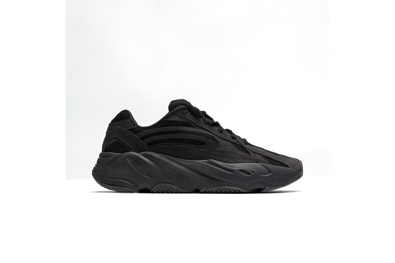 搶先預覽 YEEZY BOOST 700 V2 全新配色「Vanta」