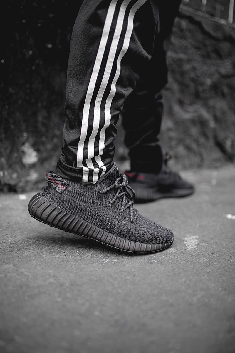 近賞 YEEZY BOOST 350 V2 全新「Triple Black」黑魂配色