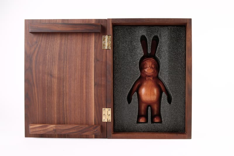 藝術家張權打造全新「Karoro」限定木製雕塑