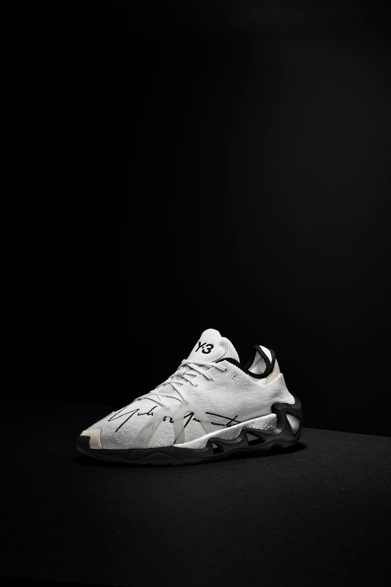 Y-3 推出全新鞋款 FYW S-97
