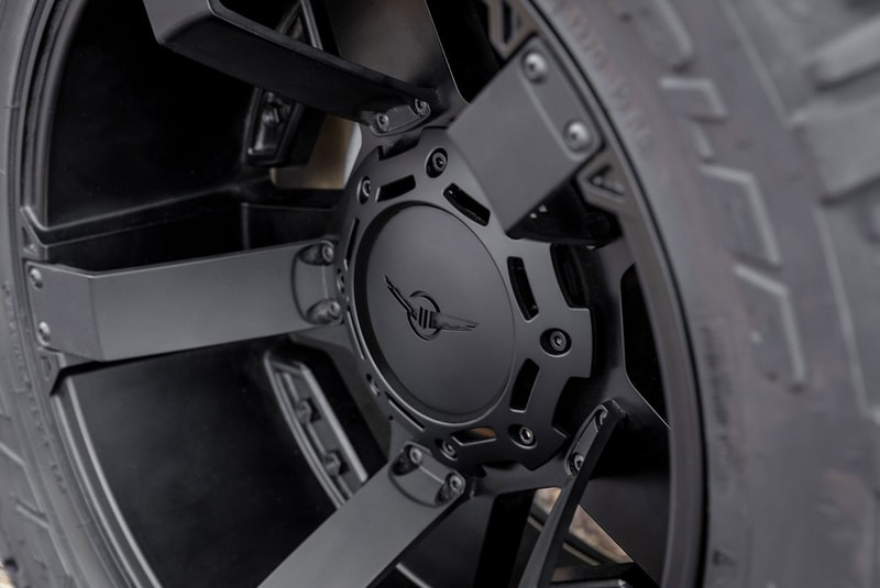 Rezvani 最新 2020 年樣式 SUV 車型「Tank」發佈