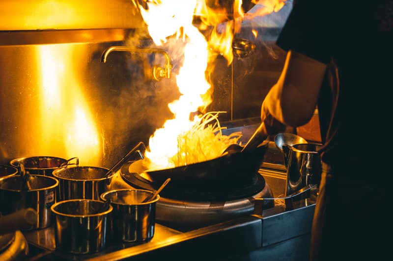 東京超人氣過江龍－辣麻味噌拉麵店「鬼金棒」着陸香港