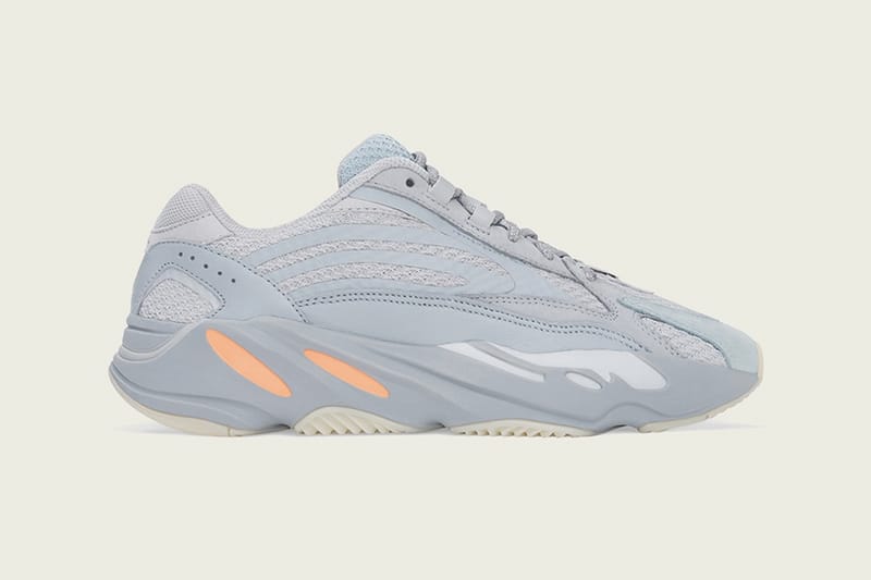 YEEZY BOOST 700 V2 最新配色「Inertia」官方圖輯正式發佈