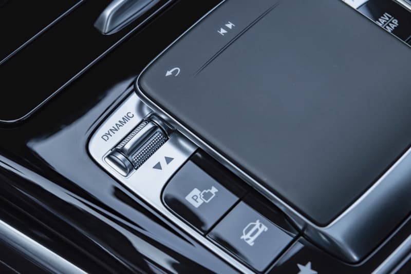 Brabus 打造 Mercedes-AMG A35 4MATIC 全新改裝車型