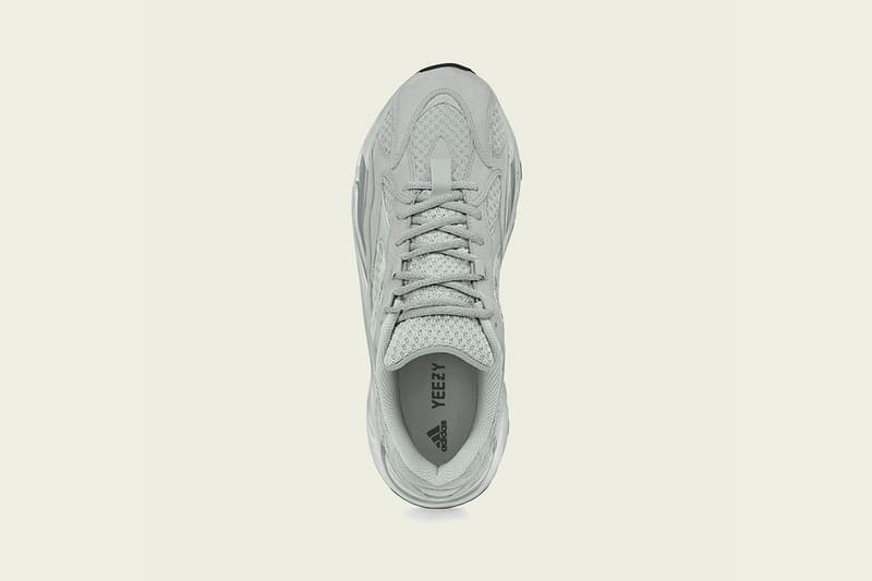 搶先預覽 YEEZY BOOST 700 V2 最新配色「Hospital Blue」