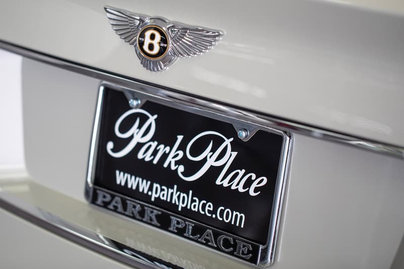 Bentley 攜手百年傳統製帽品牌 Stetson 打造別注 Bentayga 車款