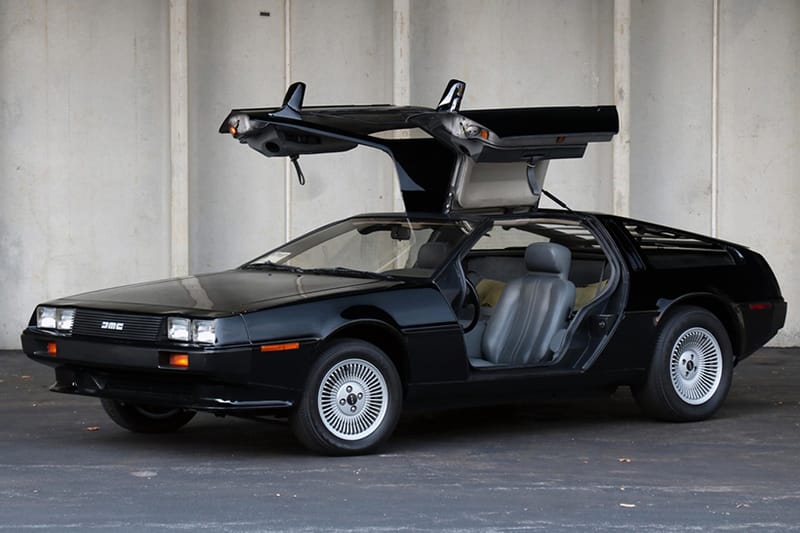 罕見 1981 年經典車款 DeLorean DMC-12 於拍賣會中正式賣出