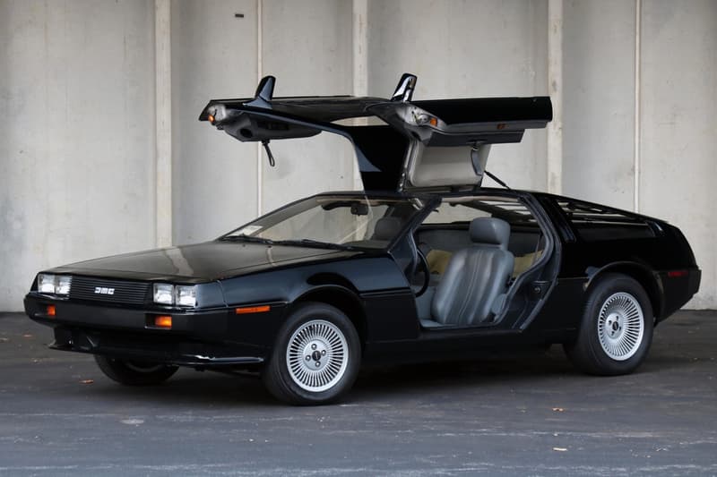 罕見 1981 年經典車款 DeLorean DMC-12 於拍賣會中正式賣出