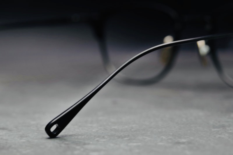 日本眼鏡品牌 JAPONISM 迎來 Sense 全金屬製品