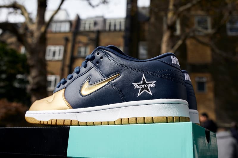 HYPEBEAST 獨家近賞 Supreme x Nike SB Dunk Low 聯乘系列三色鞋款