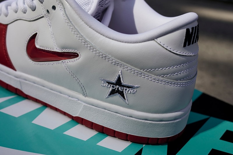 HYPEBEAST 獨家近賞 Supreme x Nike SB Dunk Low 聯乘系列三色鞋款