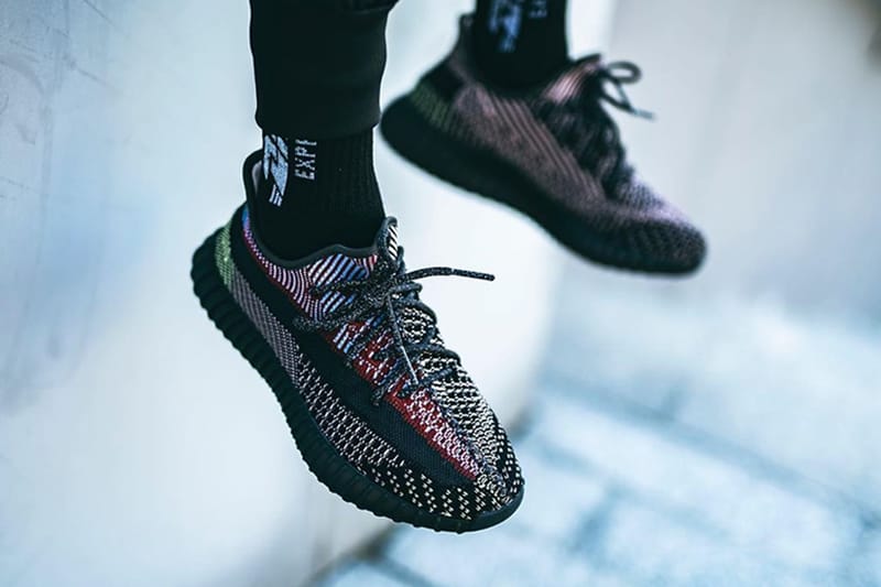 率先預覽 YEEZY BOOST 350 V2 全新配色「Yecheil」上腳圖輯