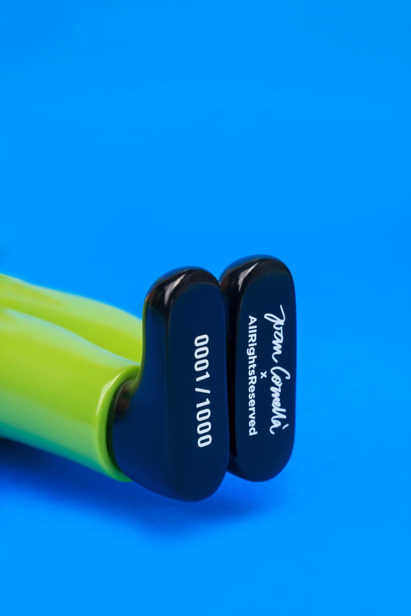 AllRightsReserverd 呈獻－Joan Cornellà 全球首發 10" Selfie Gun 搪膠公仔