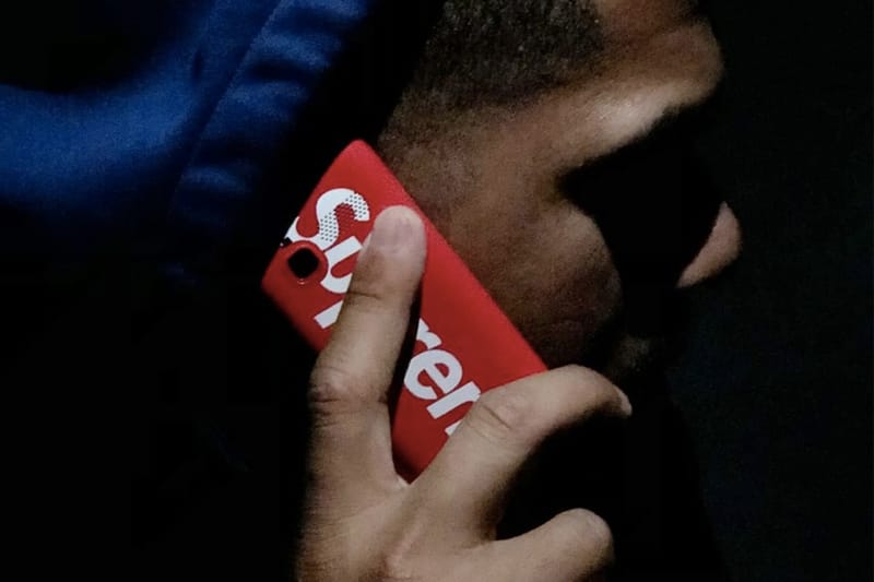 Supreme x BLU 联名手機即将发售