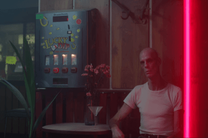 King Krule 如何通过视频影像传达他的精神世界？ 