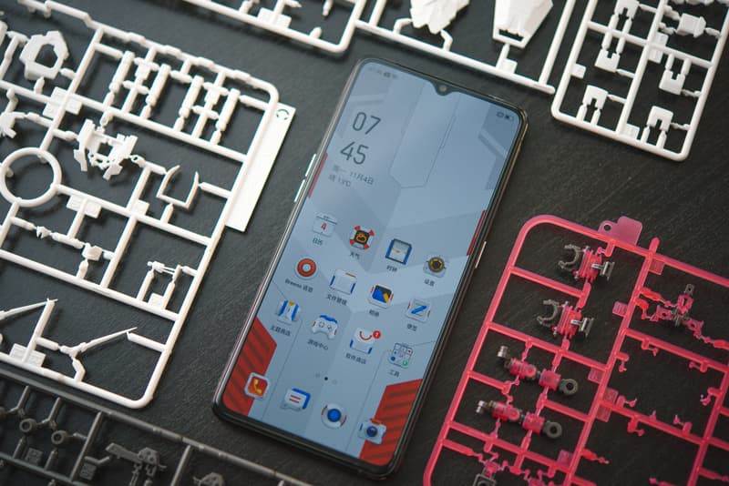 近赏 OPPO Reno Ace「GUNDAM」40 周年定制版