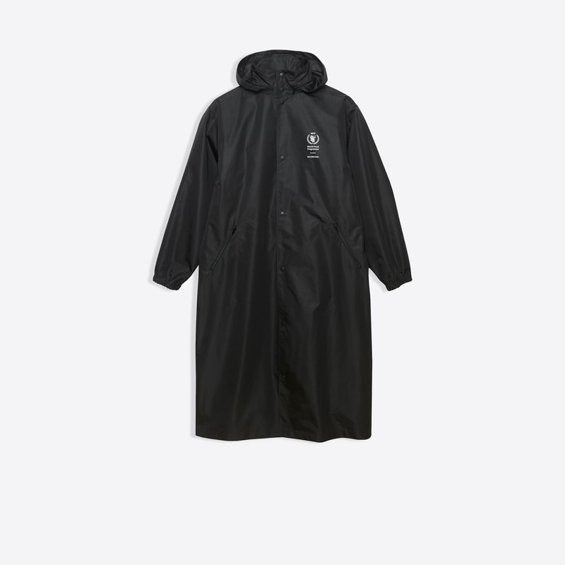 Balenciaga 以新系列继续支持世界粮食计划署