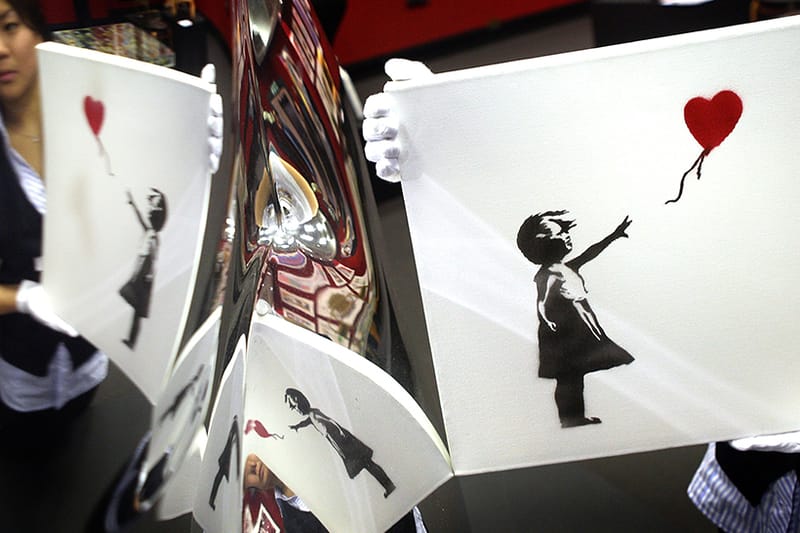 再破紀錄 - Banksy 所繪黑膠唱片《Melody A.M.》以 $10,256 美元售出