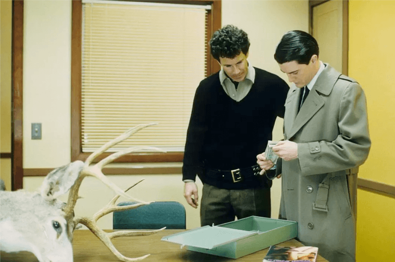 David Lynch 影响了 Raf Simons、川久保玲等设计师的哪些创作？