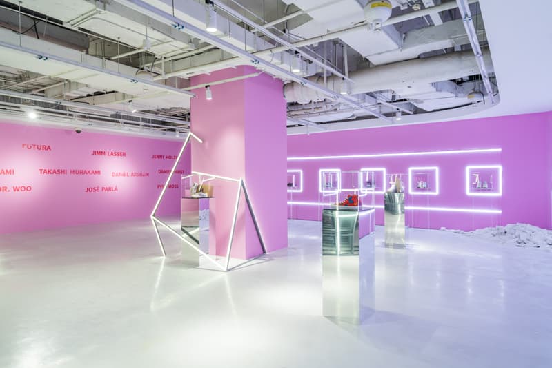 垄上艺术携手 Phillips 拍卖行举行 《Tongue + Chic 街头密码》球鞋艺术展