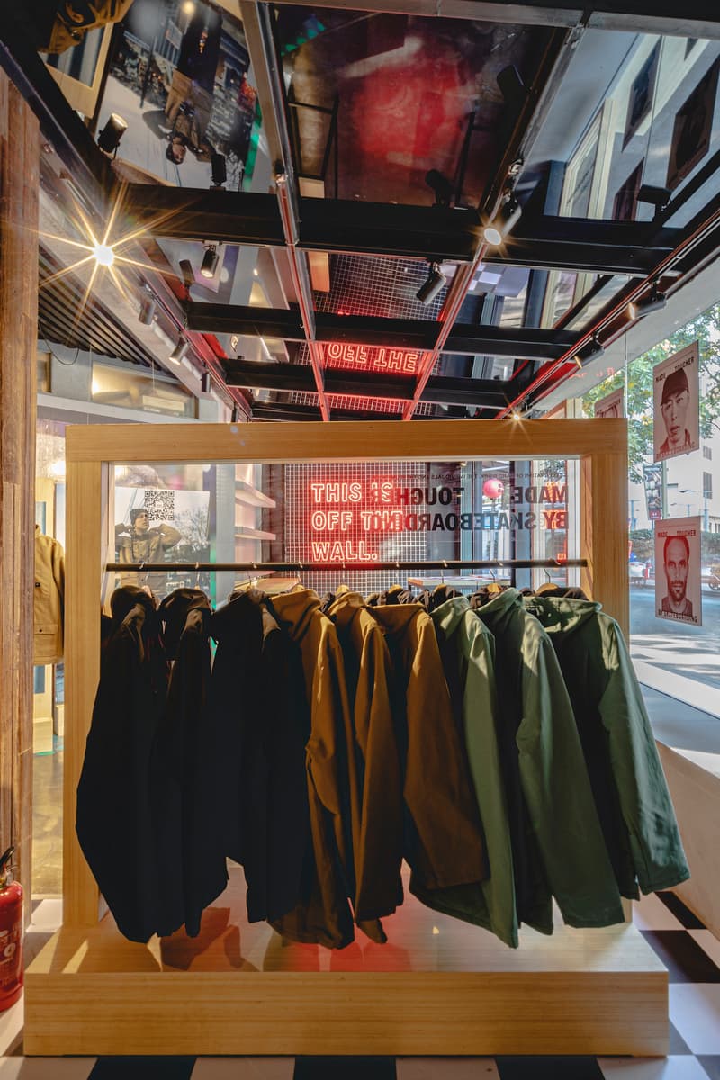 直击 Vans「Drill Chore Coat」机能夹克艺术展