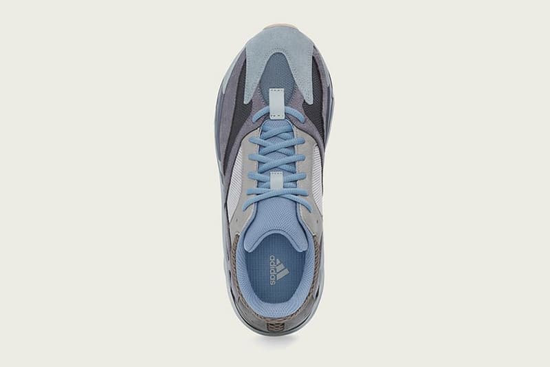 YEEZY BOOST 700 最新配色「CARBON BLUE」官方圖輯率先曝光