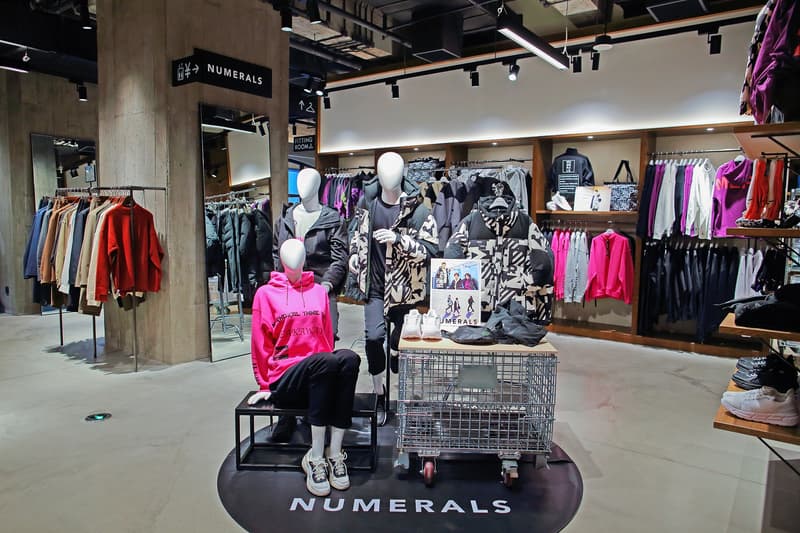 走近 niko and … 上海全球旗舰店