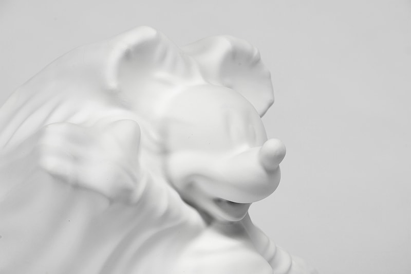 Disney x Daniel Arsham x APPortfolio 三方联名系列