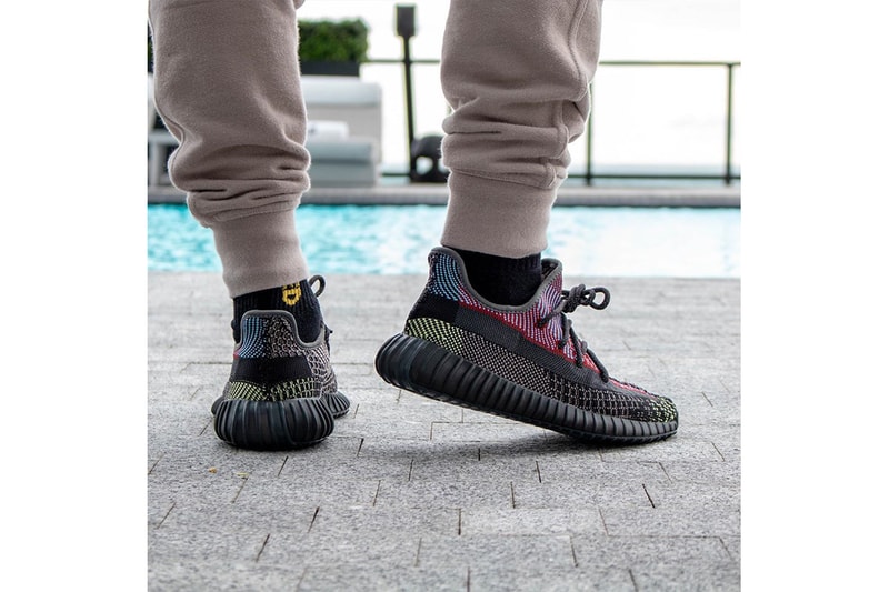 YEEZY BOOST 350 V2 最新配色「Yecheil」上脚圖輯
