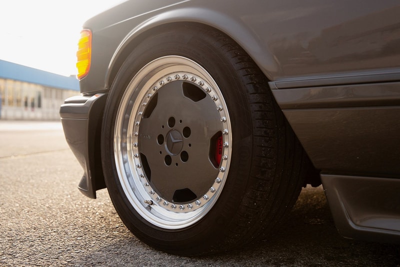 罕有 1989 樣式 Mercedes-Benz 560 SEL AMG 即將展開拍賣