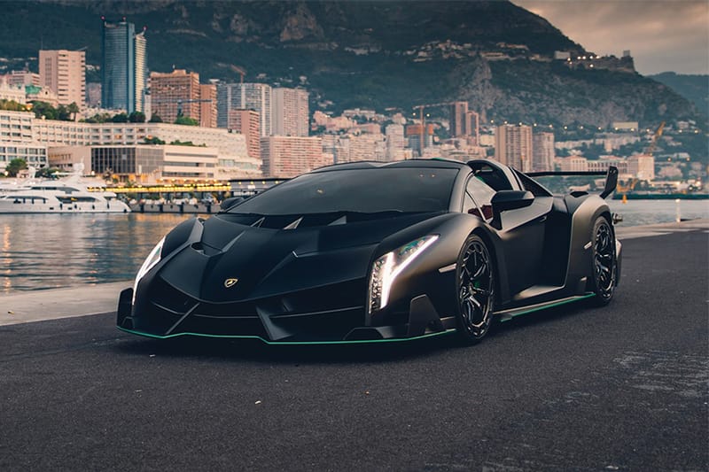 極罕 2015 年 Lamborghini Veneno Roadster 即將展開拍賣