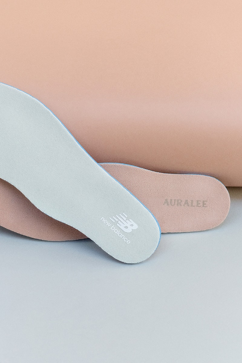 頂級質感 - AURALEE x New Balance 全新聯乘系列正式公開