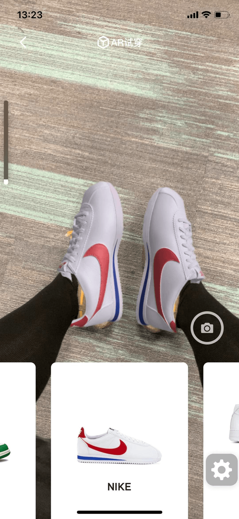 线上购物平台 Farfetch 推出全新 AR 试鞋功能