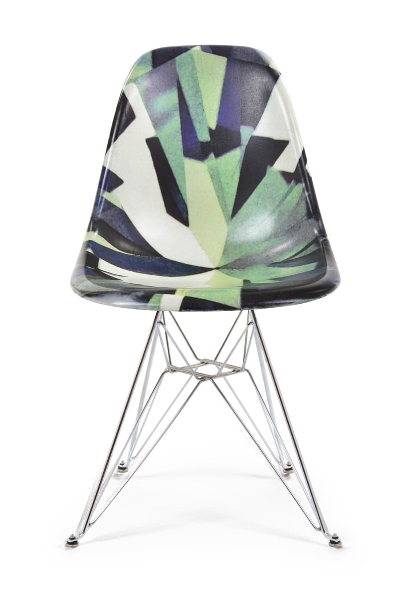 村上隆、Futura 等傳奇藝術家齊聚！Modernica 貝殼椅特展即將正式開催