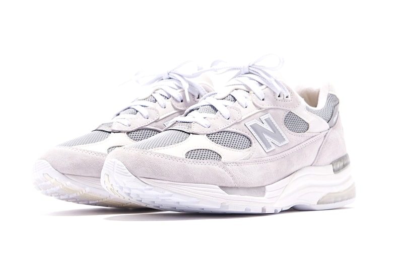 New Balance 迎來簡潔配色鞋款 992「White」