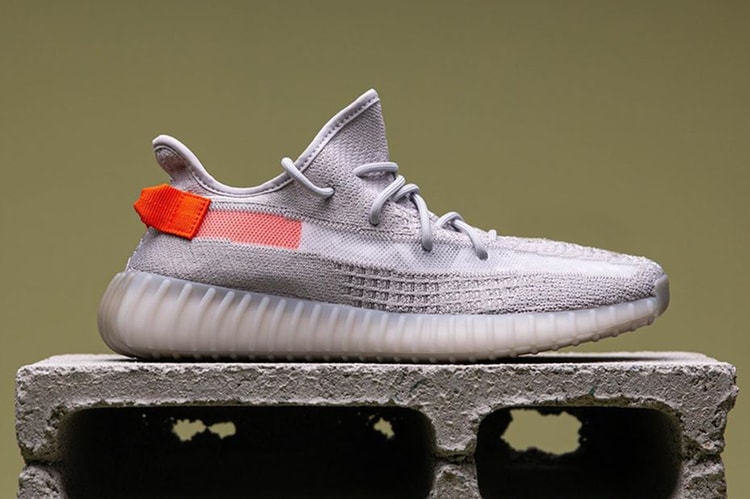 率先近賞 YEEZY BOOST 350 V2「Tailgate」配色實鞋圖輯