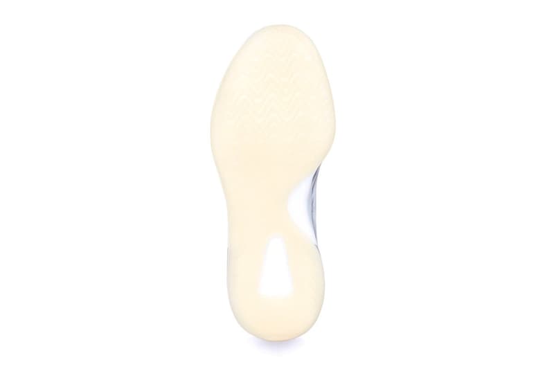 率先預覽 YEEZY 籃球鞋 YZY BSKTBL Quantum 與 QNTM Quantum 設計差異