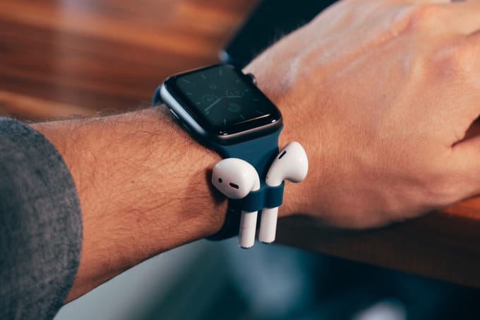 AirPods 救星－全新 Apple Watch 配件 AirBands 登陸 Kickstarter