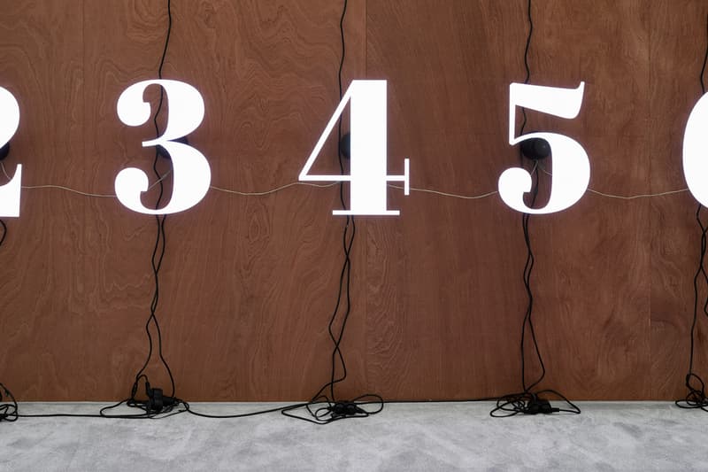 走進暴力煽動型藝術家 Jordan Wolfson 全新藝展《ARTISTS FRIENDS RACISTS》