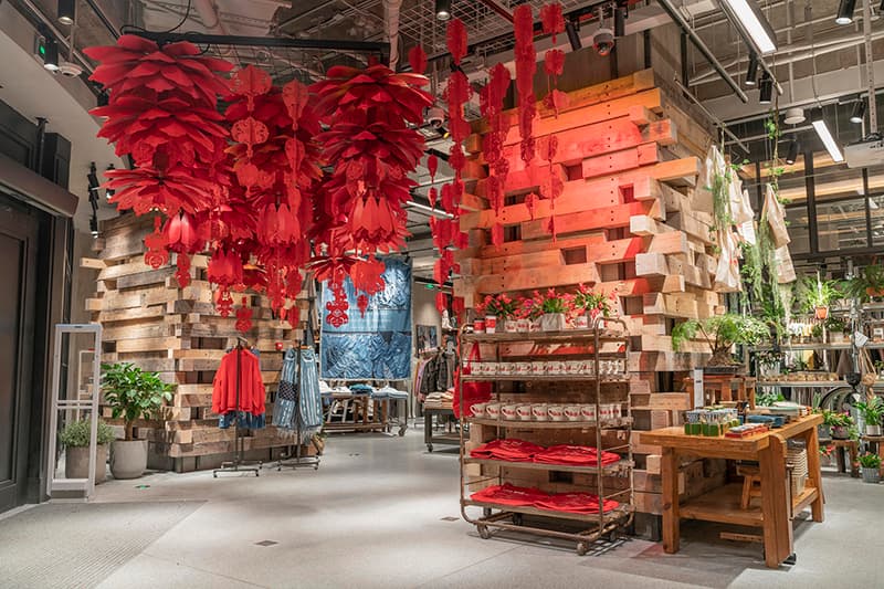 niko and … 上海全球旗舰店中国年装置及其限定单品发布