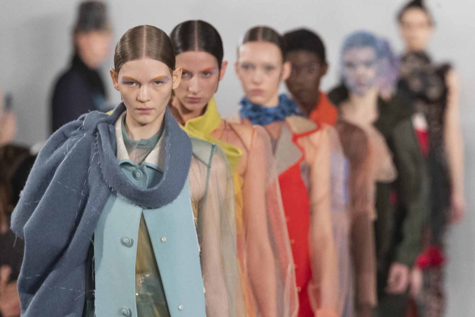 将古着回收重用，Maison Margiela 2020 秋冬是否一次重写服装社会意义的实验？