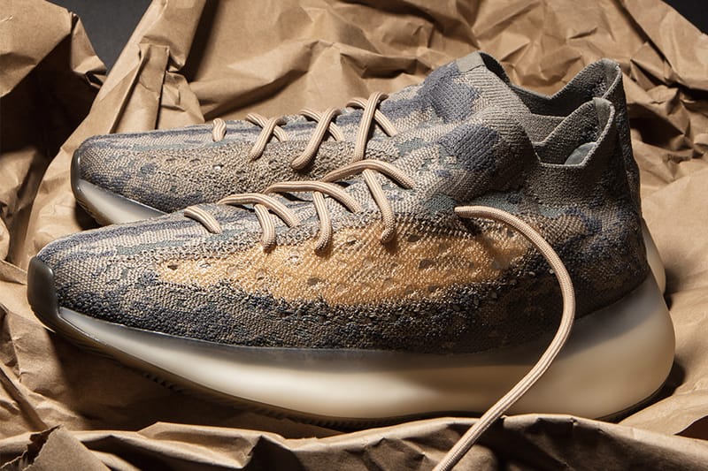 adidas YEEZY BOOST 380「Mist」全新高清圖輯曝光