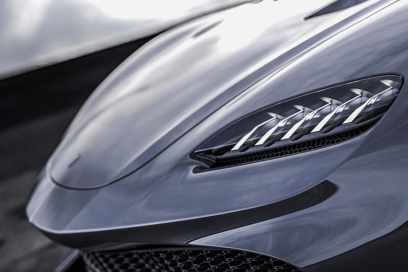 1,700 匹－Koenigsegg 發表地上首台「Mega-GT」Gemera