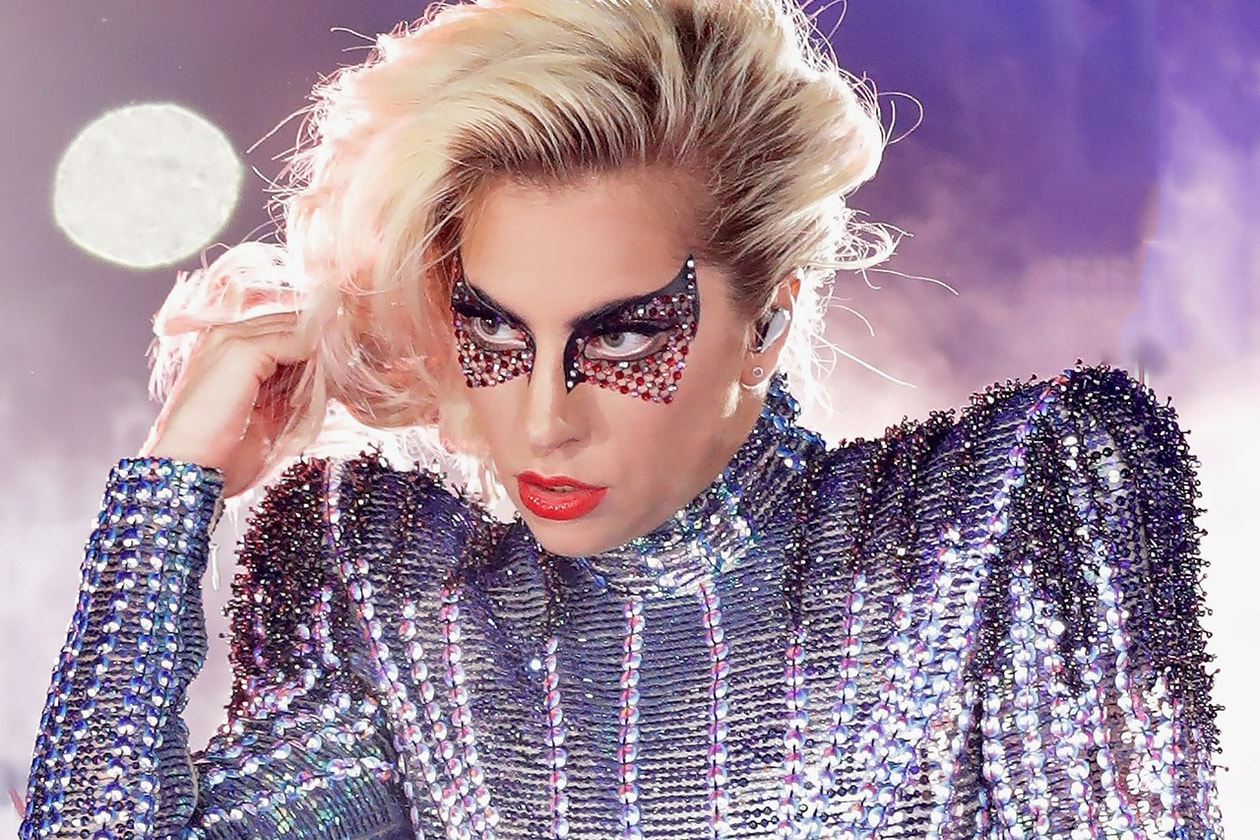 Lady Gaga 帶來新作《Chromatica》預告，以 iPhone 拍攝首發單曲《Stupid Love》MV
