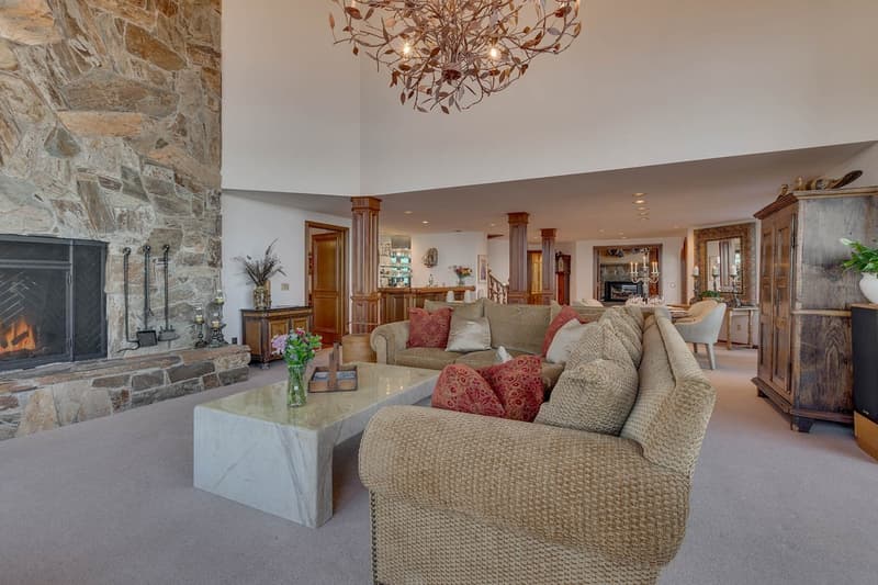 經典黑幫電影《教父 The Godfather》續集電影中的別墅莊園正式開放出售